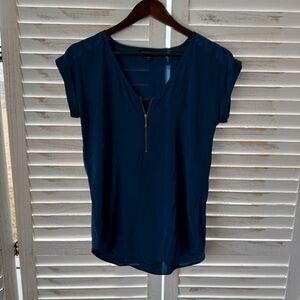 Express | Silky Zip Front Gramercy Tee